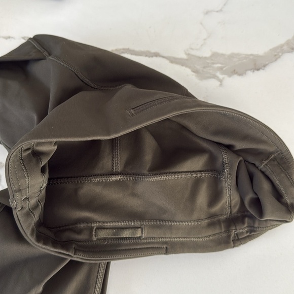Lululemon Speed Up Tight Full On Luxtreme With Pockets 4 Inseam 28” Olive Green - Picture 10 of 14